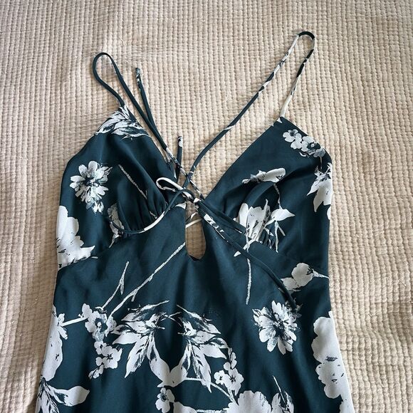 Lulu’s Flirtatious Essence Emerald Green Floral Lace Up Midi Dress Sz. Large - Picture 4 of 12